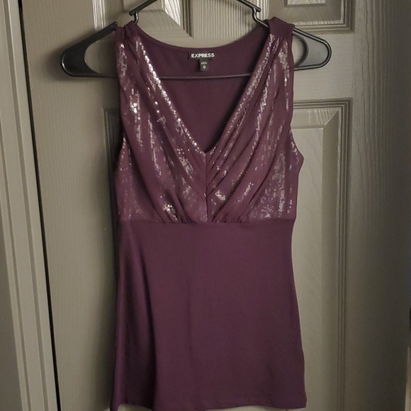 Top - Picture 1 of 2